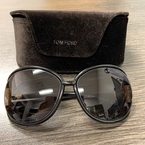 Tom Ford sunnies—Olivia